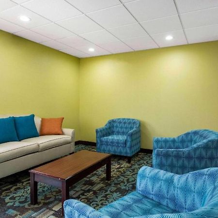 Quality Inn & Suites Arnold - St Louis Exterior foto